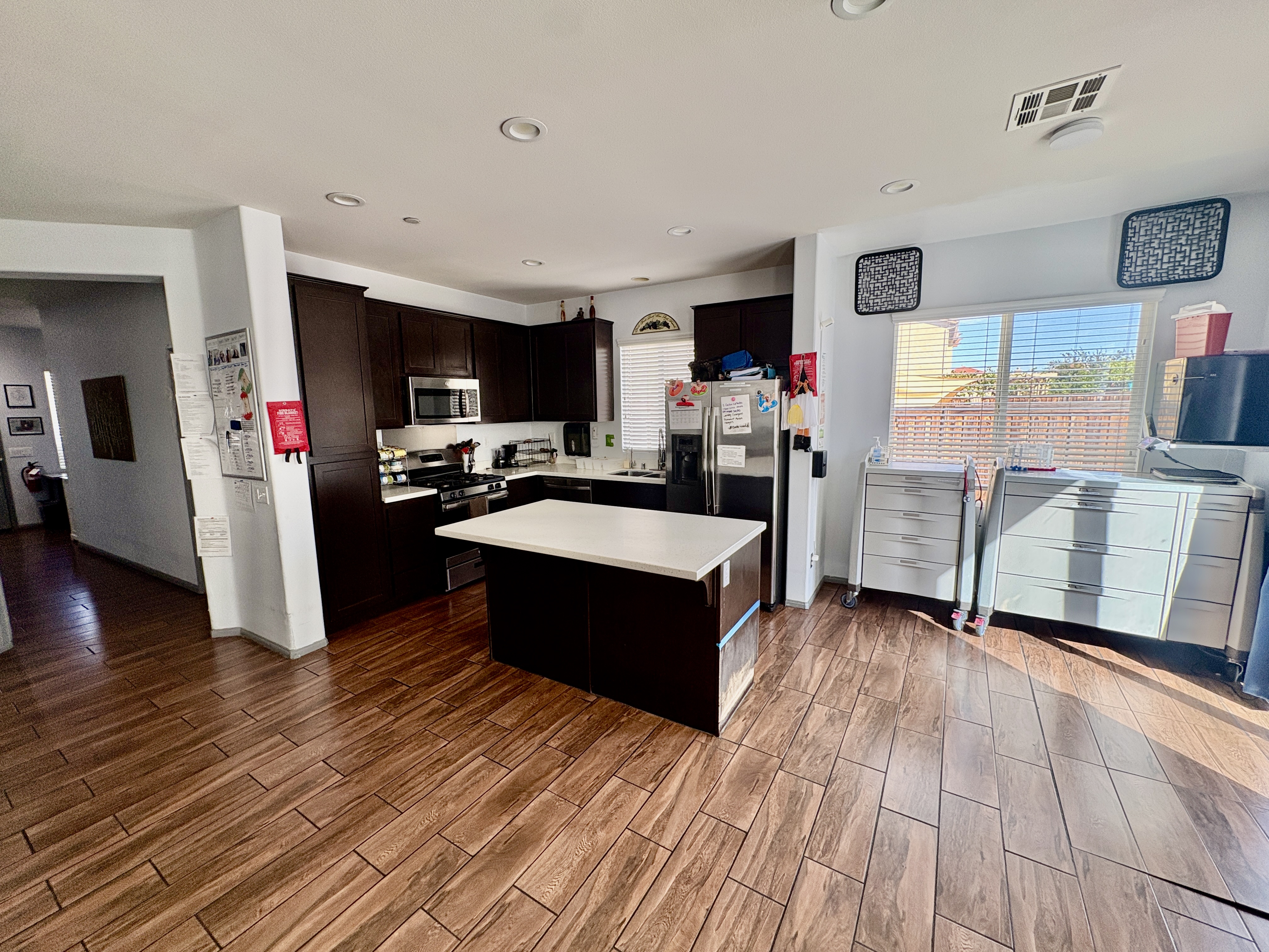Papillon DDN kitchen